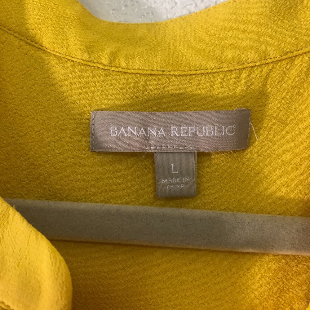 Fun Banana Republic Tank - Picture 3 of 7